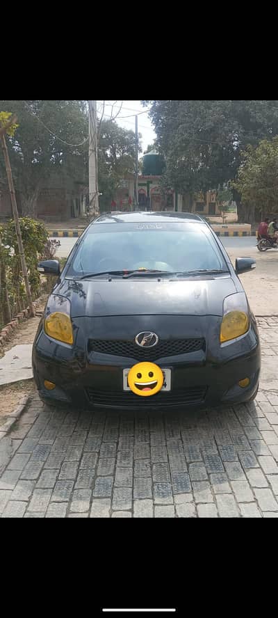 TOYOTA VITZ 2009/12