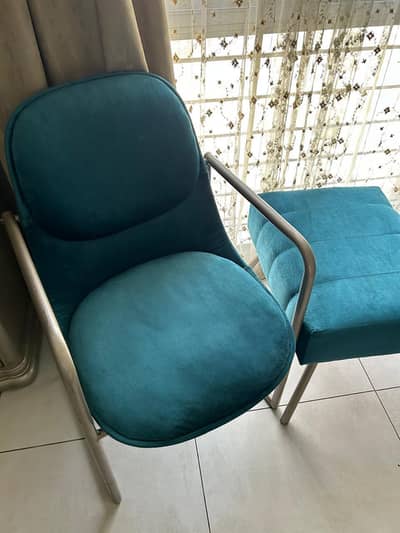 cushioned metal chairs