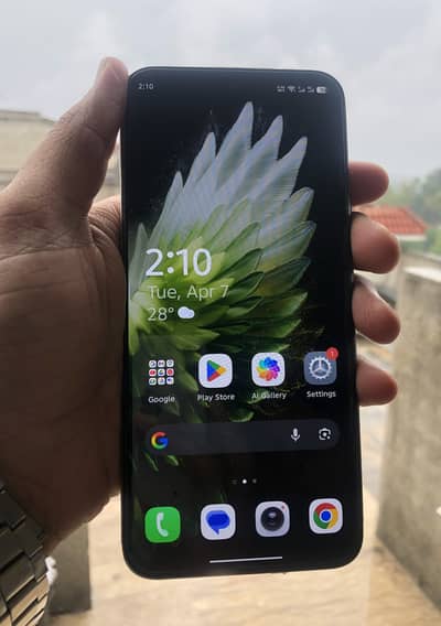 G200 fast processor, 144Hz AMOLED Display,