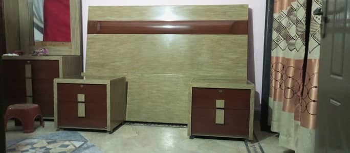 bed set for sale like new