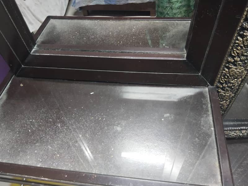 Dressing Table 5