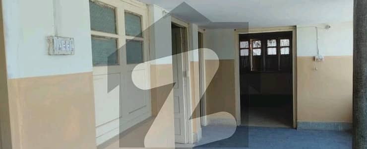 Aesthetic Office Of 1800 Square Feet For rent Is Available