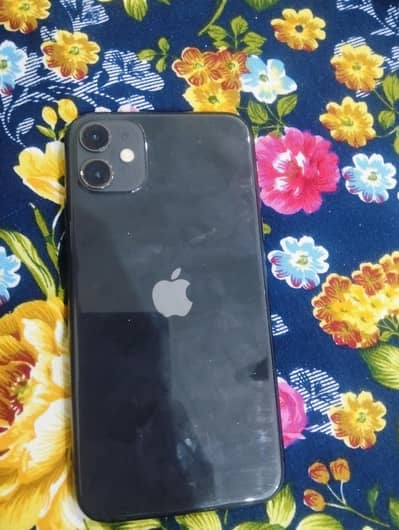 iphone 11 looks like new all ok set.