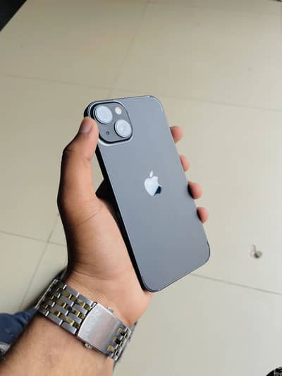 condition 10/10 Iphone 13 battery  health 97%