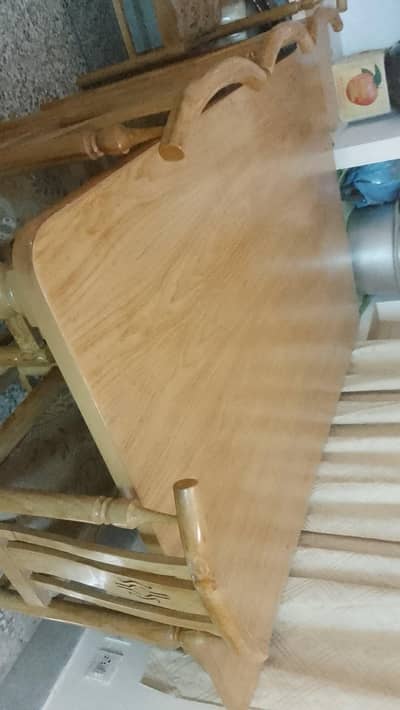 Dinning table for sale