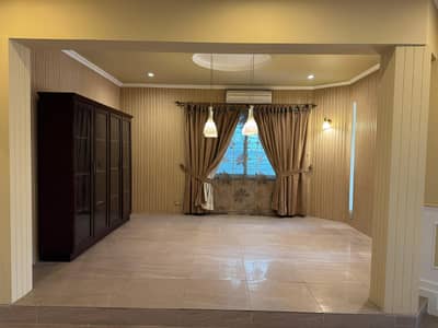 1 Kanal Owner Used House for Sale DHA Phase 2 Sector R