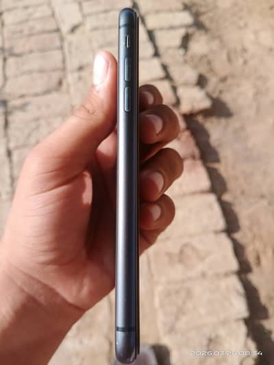 Iphone 11 non pta 64 gb bettery 81