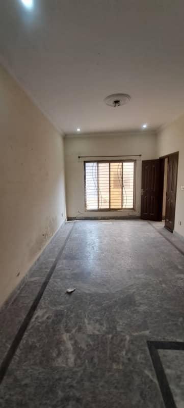 Well-Maintained Upper Portion With Garage And Open Road