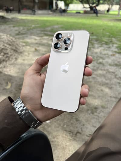 iPhone 16 Pro Desert Titanium Complete Box