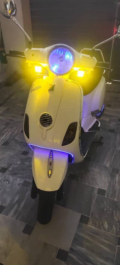 New Asia scooty for sale Excellent condition