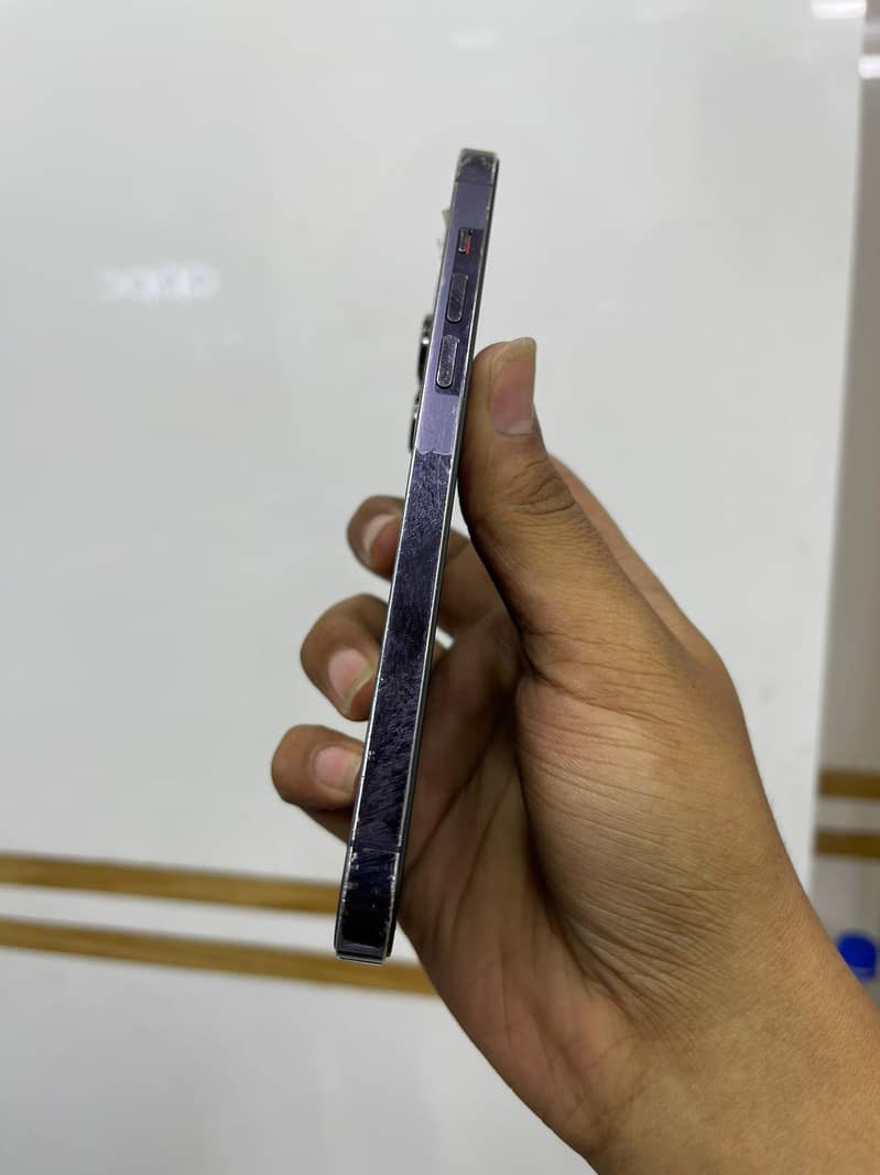 Iphone 14pro max 2