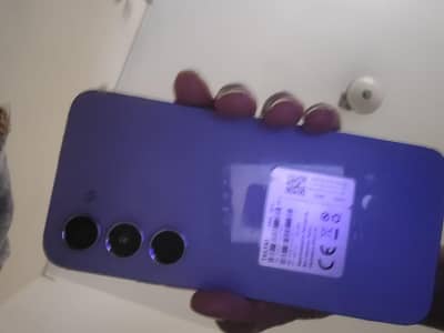 techno spark 40 pro R8GB 256 GB