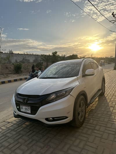HONDA VEZEL Z urgent needs sale