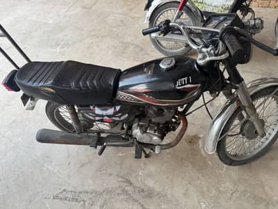 Honda 125 black colour condtion normal