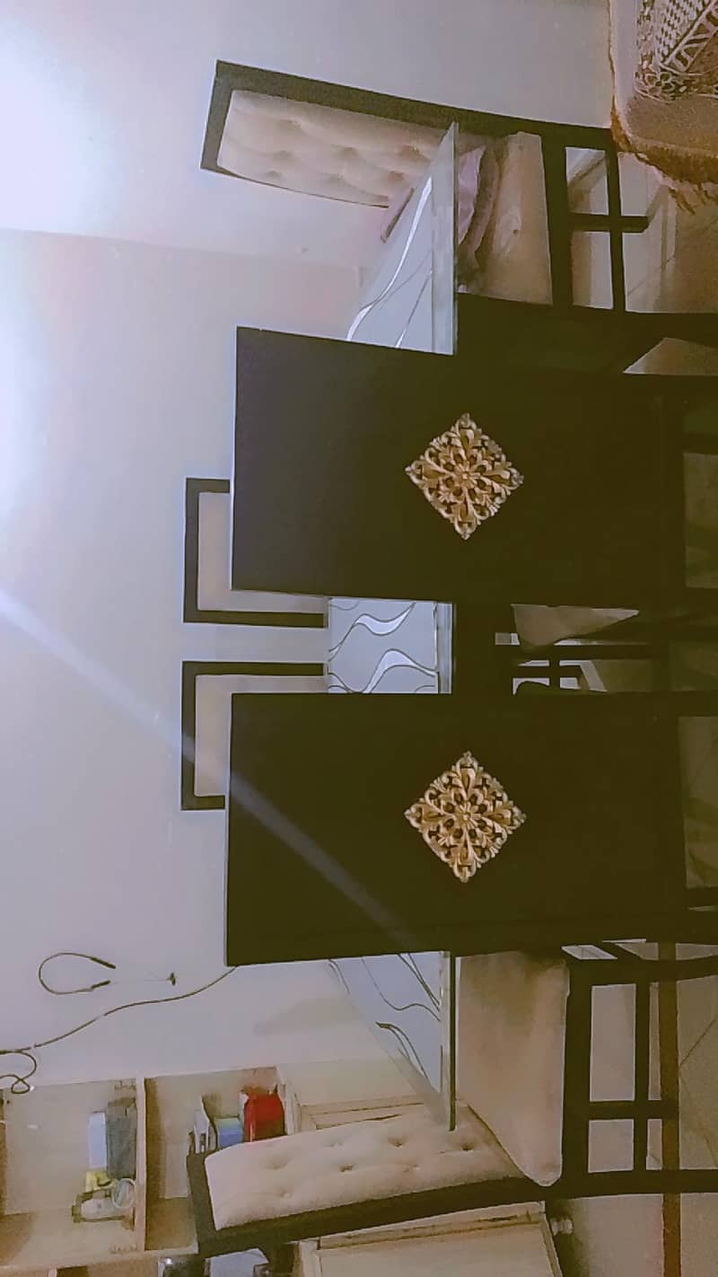 dining table condition 10/9 2