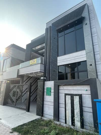 5 Marla Luxury House for Sale in Bahria Orchard Lahore Eastern Extension