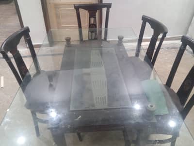 Dining table for sale