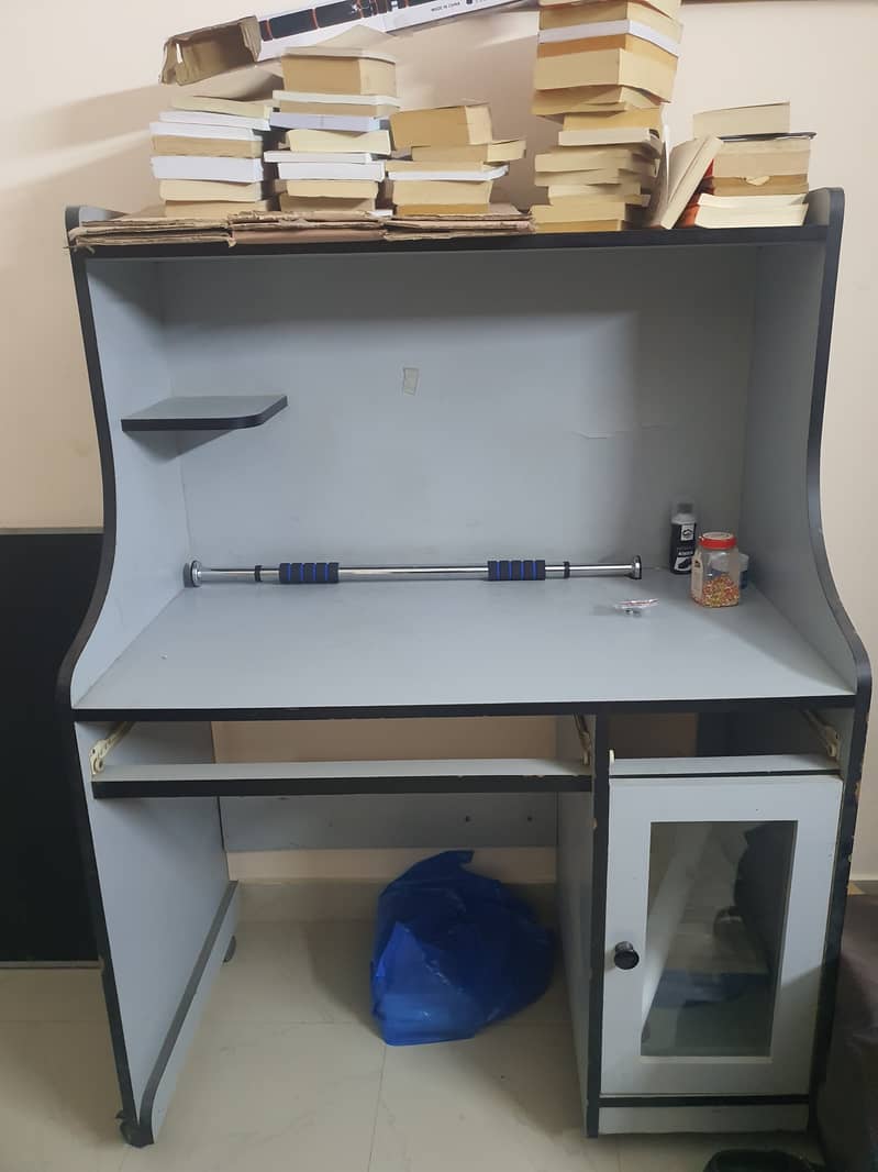 Work Station/Computer Table 0