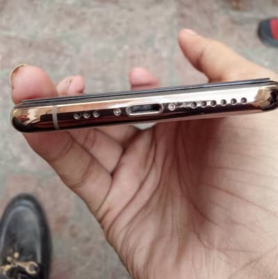 Apple iPhone XS