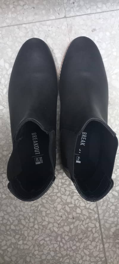 breakout Chelsea boots