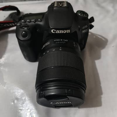 Canon 90D