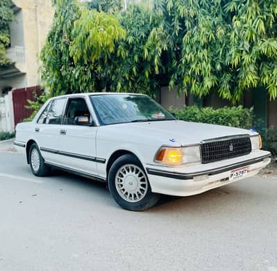 Toyota Crown Royal Saloon 1988