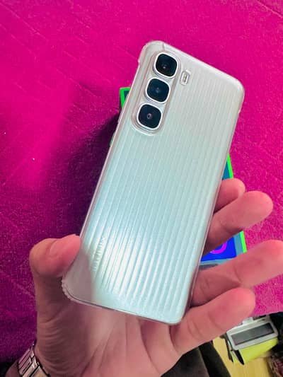 Infinix hot 60pro+ edge screen