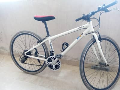 Hybrid 700cc aluminium frame cycle - white