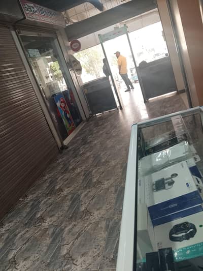 Mobile Repairing Experience Need