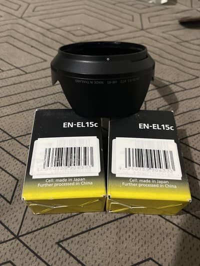 Nikon z5 battery and lens cap