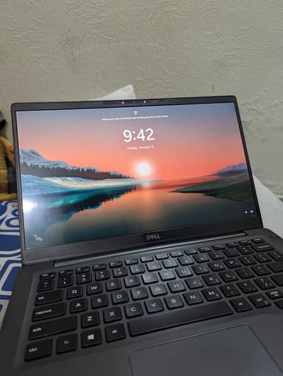 Dell latitude 7400 16gb RAM 256 GB SSD full hd display