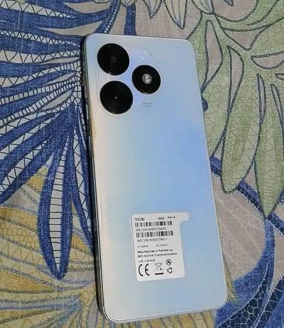 Sale with box and original charger