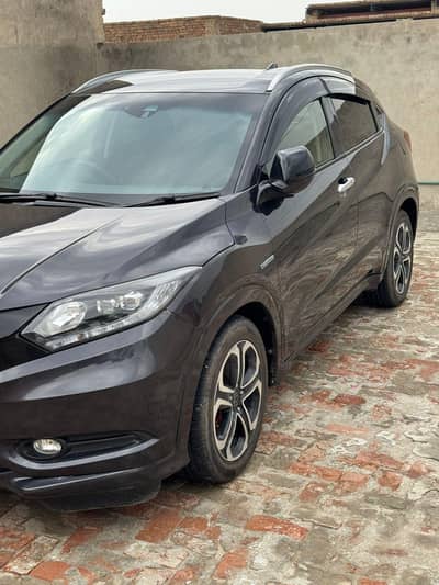 honda vezel 2019 model.