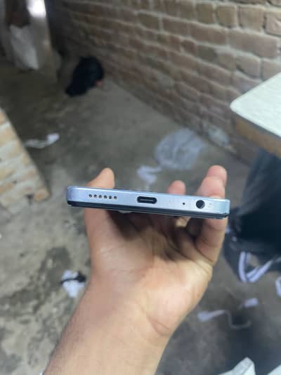 Infinix smart 8  4:64 urgent sale krna ha 03144892963