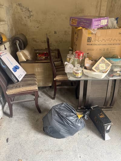 Dinnig Table for sale