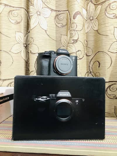 Sonya7iv and sigma 35mm for sale