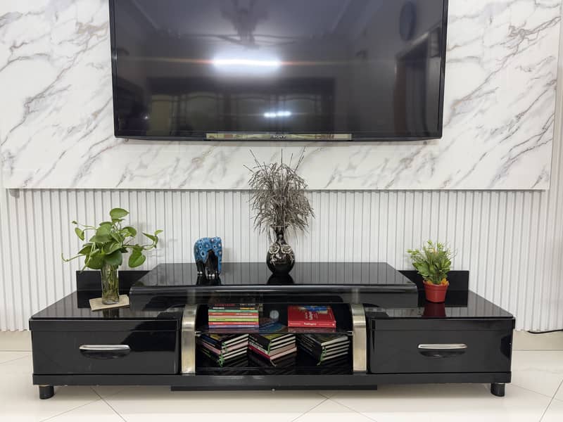 Media console table 1