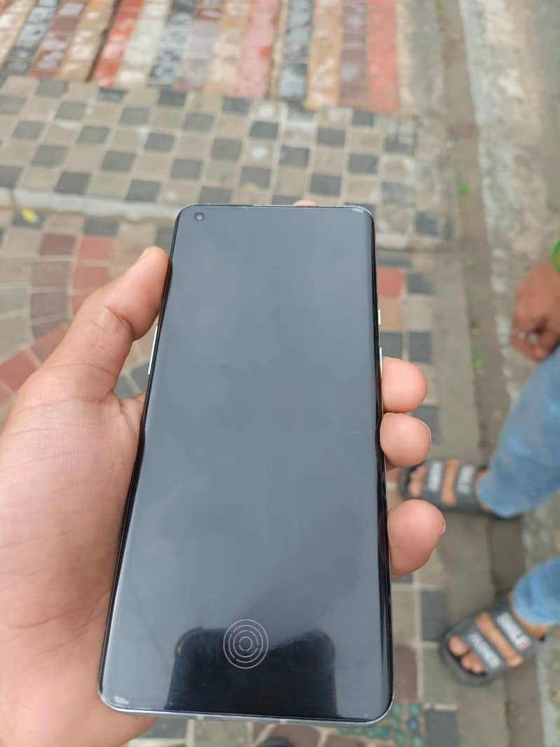 One plus 9 pro 1