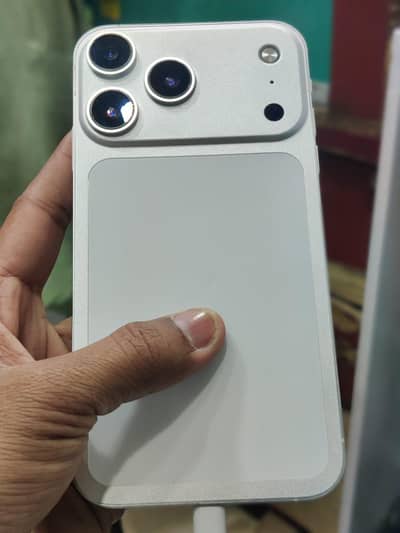 iphone XR convert by iphone 17 pro