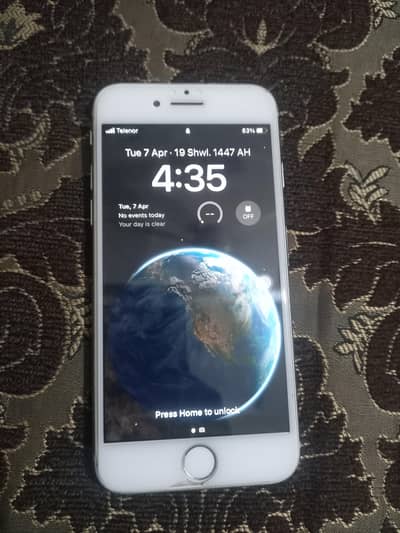 iphone 8 PTA approved 64Gb