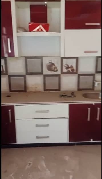 60 gahz flat available for sale