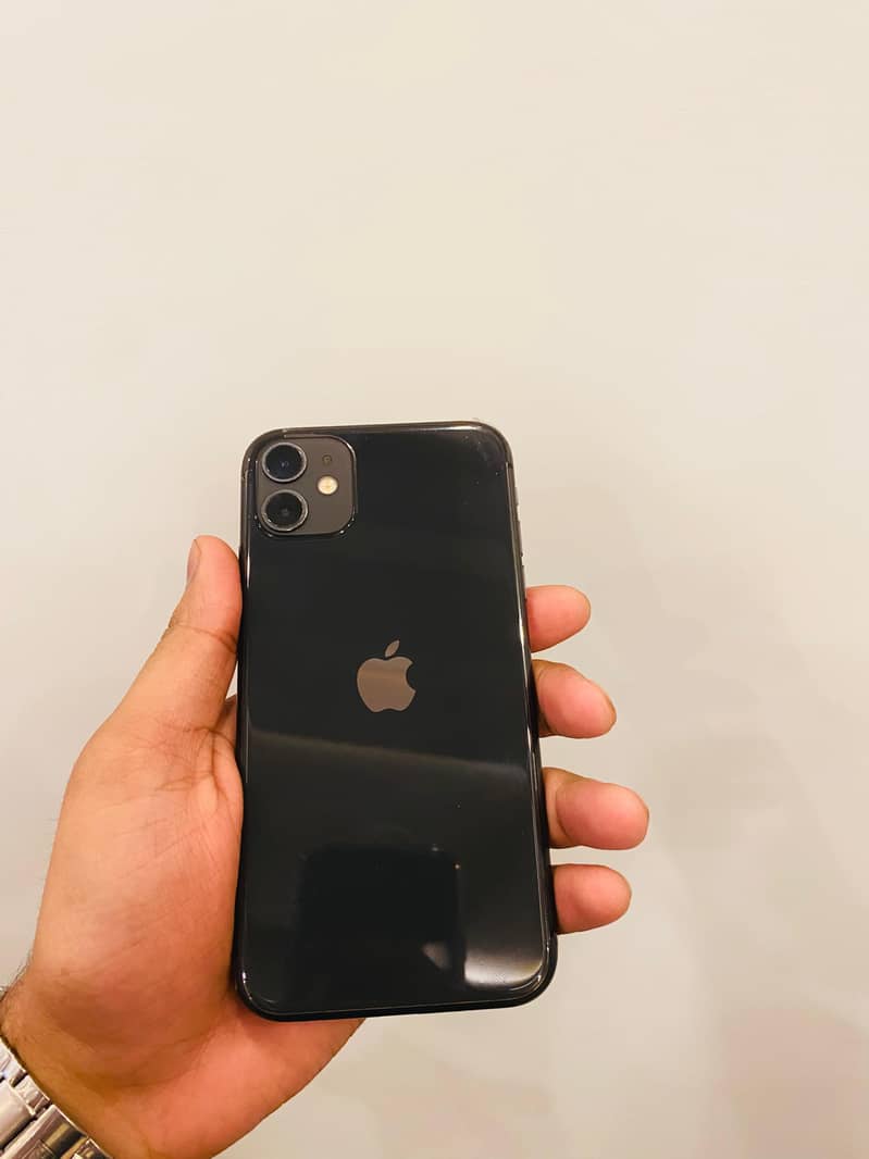 IPHONE 11 4