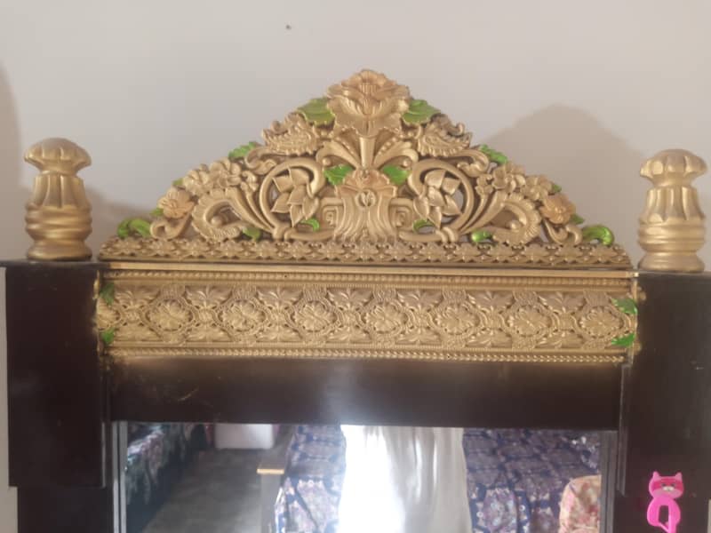 dad dressing table showcase 0