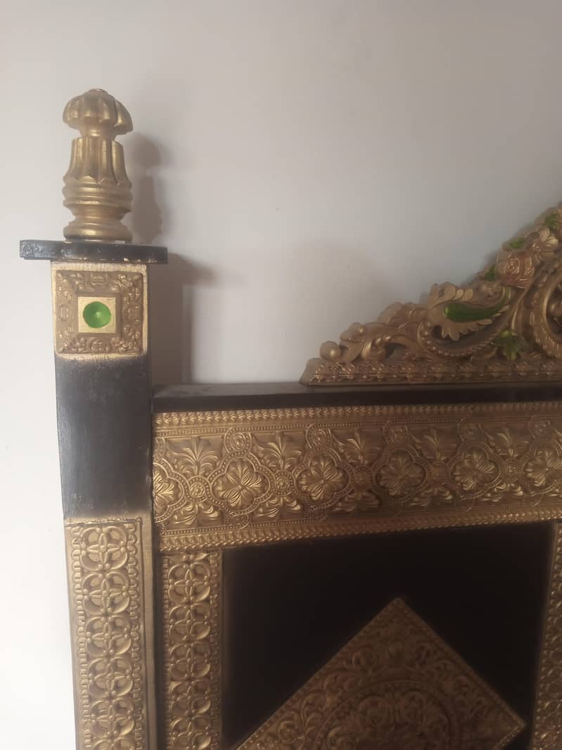 dad dressing table showcase 1