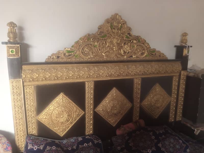 dad dressing table showcase 7