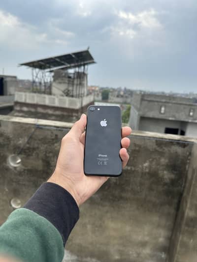 IPHONE 8 Non Pta Whatsapp 03298347831