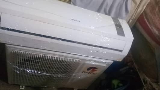 Gree split ac lomo series 8