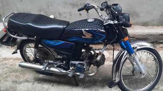 I am selling my honda cd70cc bike number laga hoa ha thanks cal me