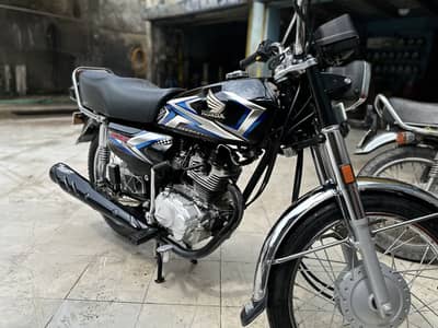 Honda CG 125 black 2025