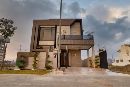 10 Marla Furnished house for sale in DHA Phase 7 Y Block